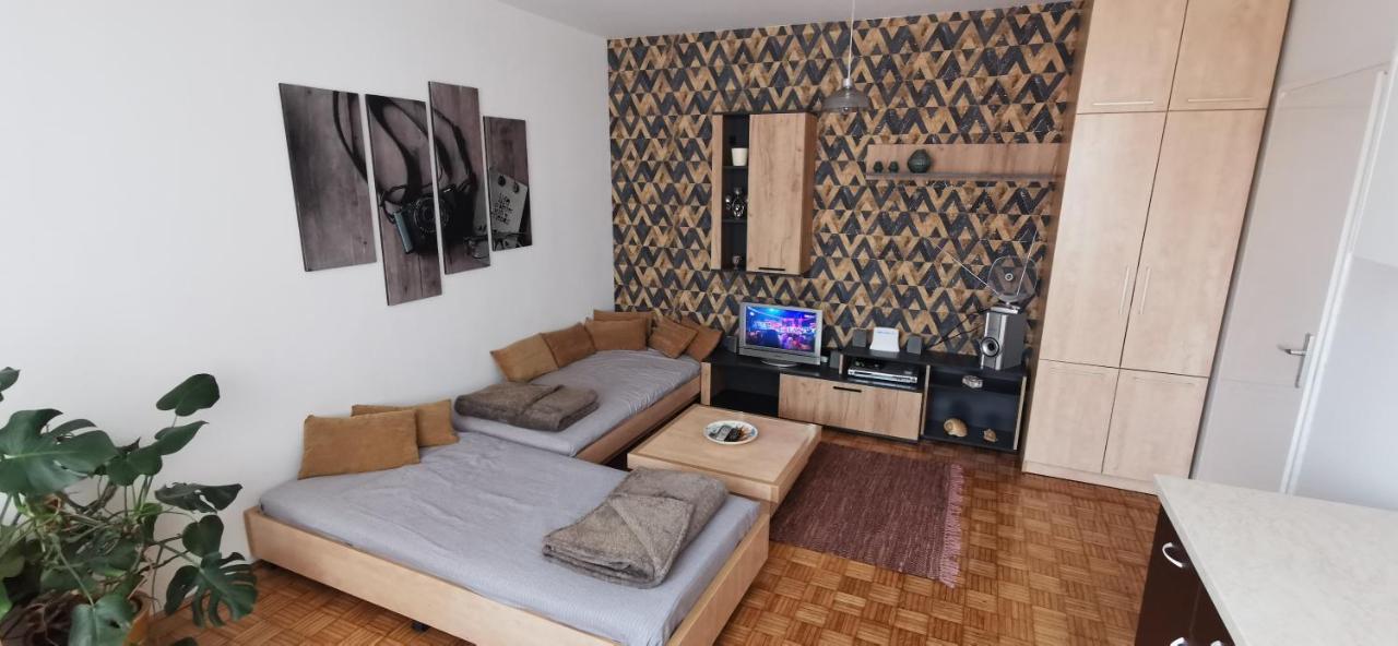 Stan Na Dan Predah Appartement Užice Buitenkant foto